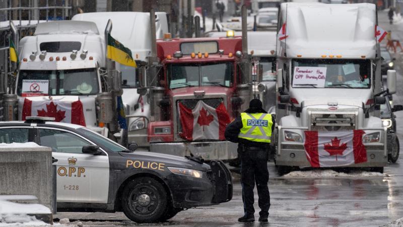 Канадские дальнобойщики продолжают забастовку